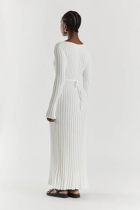 Yasmin Knit midi Dress with V-neck and Sleeves